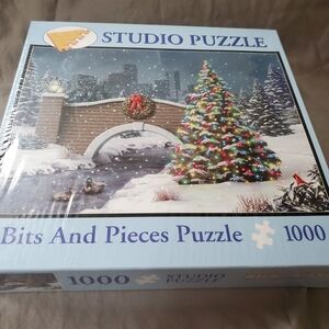 Studio Puzzle "Bits And Pieces" 1000-Piece Holiday Tree Puzzle - Multicolor